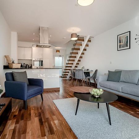 Tailored Stays - Flamsteed Duplex Apartment Cambridge Exteriör bild